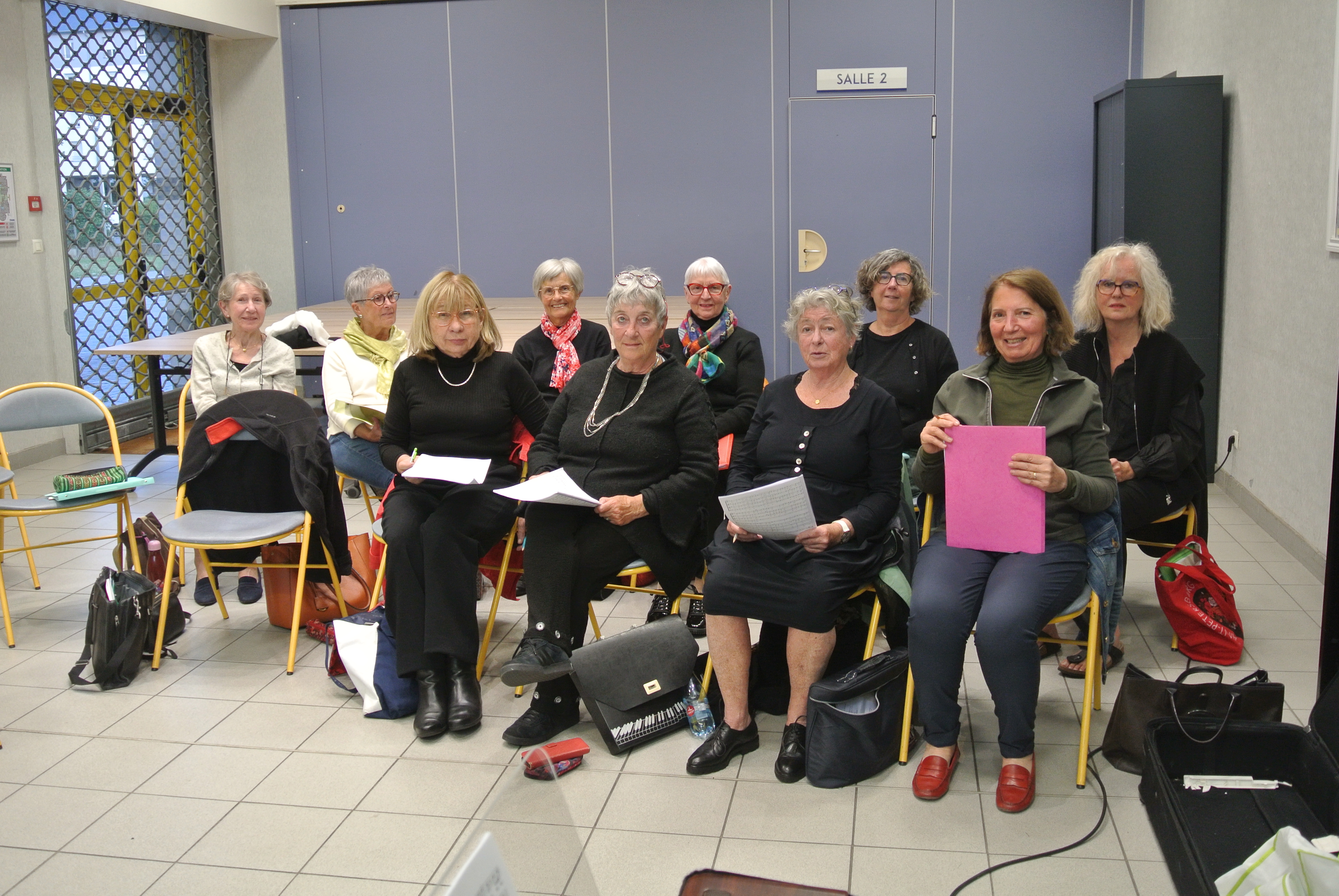 chorale sur fond bleu